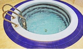 عکس جکوزی استخر کوثر میدان حر تهران