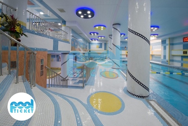 تصویر محوطه استخر ۳۶۰ درجه تهران