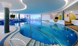 استخر غدیر تهران