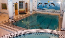 استخر هتل آپارتمان کوروش تهران