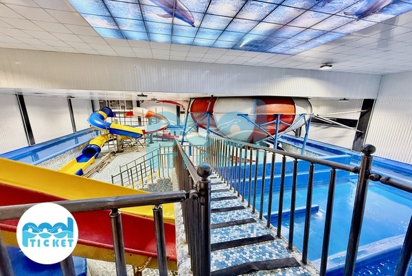 محوطه پارک آبی قصر آبی پارس اسلامشهر تصاویر