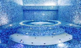 جکوزی استخر هتل سفیر اصفهان عکسها