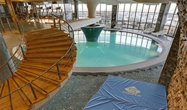 استخر هتل بزرگ شیراز