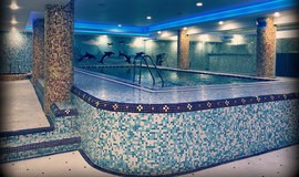  استخر هتل پرسپولیس شیراز