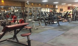 دستگاه‌های باشگاه بدنسازی عباسی مشهد