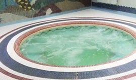 جکوزی استخر قدس قم عکس