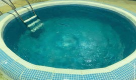 عکس جکوزی استخر بعثت اهواز