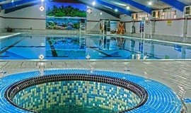 جکوزی استخر کاج یزد تصویر