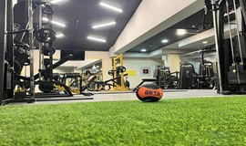 استخر و باشگاه هتل سپاهان اصفهان - پولتیکت