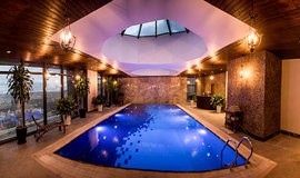 استخر مجموعه ورزشی هتل آنا - رزرو آنلاین بلیت استخر