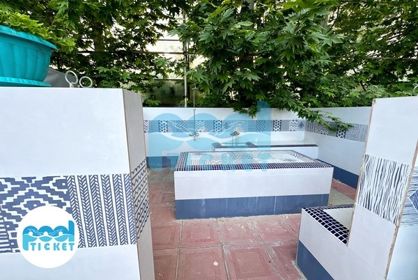 محوطه دوش استخر روباز بانوان اکباتان تهران عکس