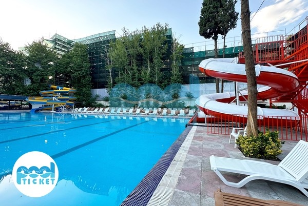 عکس استخر روباز اکباتان تهران