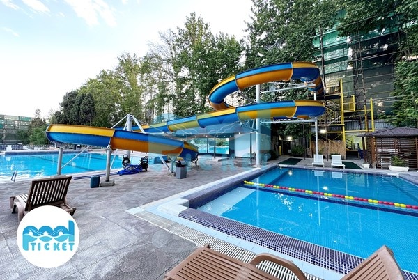 عکس ها استخر روباز شهرک اکباتان تهران 