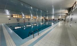 عکس محوطه استخر ورزنده تهران