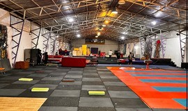  باشگاه پارکور آزادی مشهد