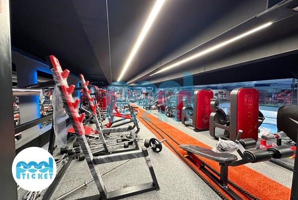  استخر و بدنسازی ارم سعادت آباد تهران عکسها