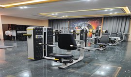 تصاویر محیط باشگاه بدنسازی فیت سنتر 