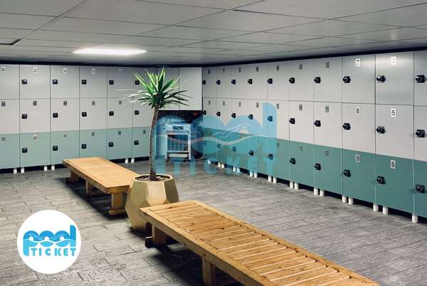 تصاویر کمد و رختکن استخر درین میدان هروی تهران