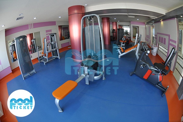 عکس‌های سالن بدنسازی پارک آبی ساحلی آفتاب مشهد
