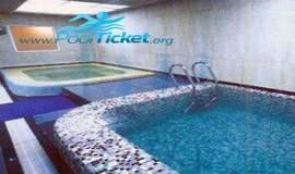 جکوزی و حوضچه آب سرد استخر هتل گسترش تبریز