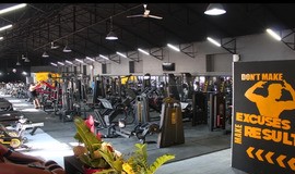  باشگاه بدنسازی SM تهران