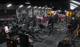  باشگاه بدنسازی SM تهران