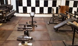 باشگاه گلدن جیم کرج - تخفیف بلیت استخر و باشگاه بدنسازی در پول تیکت