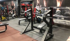 باشگاه بدنسازی یارا اصفهان - تخفیف بلیت استخر و باشگاه بدنسازی در پول تیکت