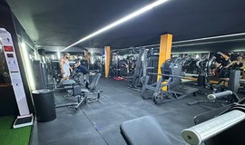 باشگاه بدنسازی هیرو ( سی متری نیروهوایی) تهران