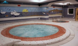 تصویر جکوزی استخر برق مشهد