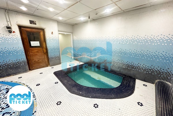 حوضچه آب سرد استخر پرسپولیس تهران