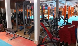 باشگاه بدنسازی بانوان توحید مشهد