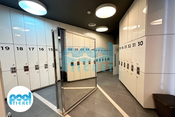 تصاویر سالن رخت‌کن استخر هتل رکسان و رمیس تهران