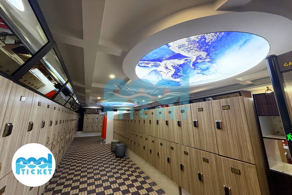 سالن رختکن استخر چهارفصل و روباز هودین و هورام تهرانسر تصویر