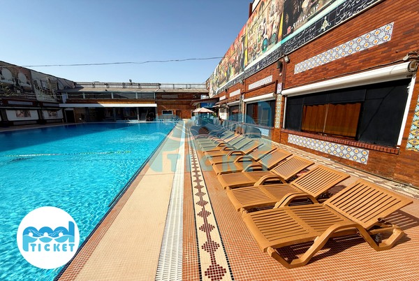 تخت های استخر چهارفصل و روباز هودین و هورام تهرانسر تصاویر