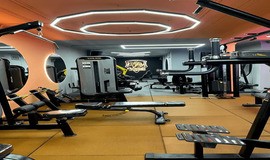 تصویر باشگاه بدنسازی لی لی یزد