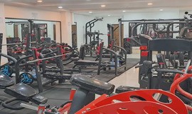  باشگاه بدنسازی تاپ استایل یزد