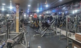 فروش ویژه باشگاه بدنسازی کیان یزد در پولتیکت