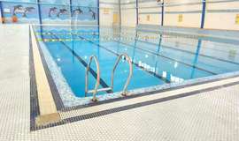 عکس استخر سرپوشیده ایثارگران قمصر باقرشهر