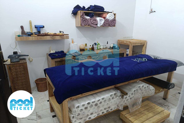 تخت مرکز ماساژ اسپا دلنشین قم (شعبه صدوقی) تصویر	