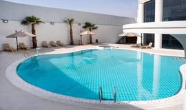 تصویر استخر روباز و سرپوشیده آکوا پلازا قزوین