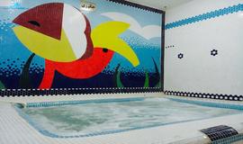 جکوزی استخر باران اصفهان