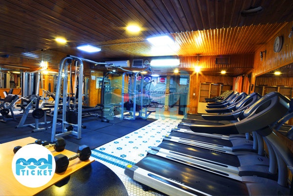 تصاویر سالن بدنسازی استخر تلاش تهران 