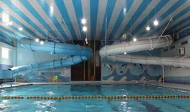 استخر دلفین شهر پرند تهران عکس