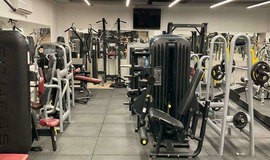 عکسها باشگاه بدنسازی آی جیم امیریه مشهد