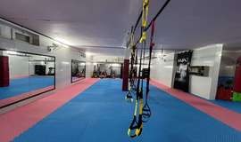 تصویر محوطه باشگاه بدنسازی تخت جمشید قم