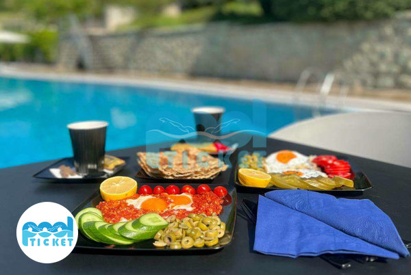 تصویر کافی شاپ استخر چهارفصل و روباز بانوان باشگاه انقلاب بلو ویژن تهران