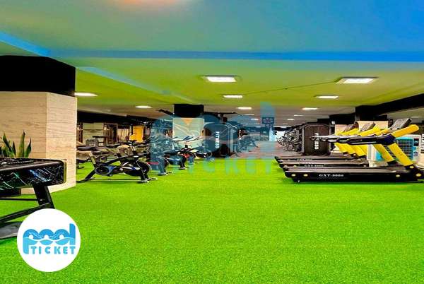 عکس محوطه باشگاه بدنسازی k۲ تهران