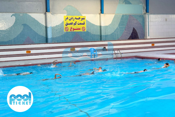 استخر نمونه کردآباد اصفهان - کلاس شنا کودکان استخر نمونه کردآباد اصفهان