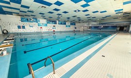 تصویر استخر صبا گز اصفهان